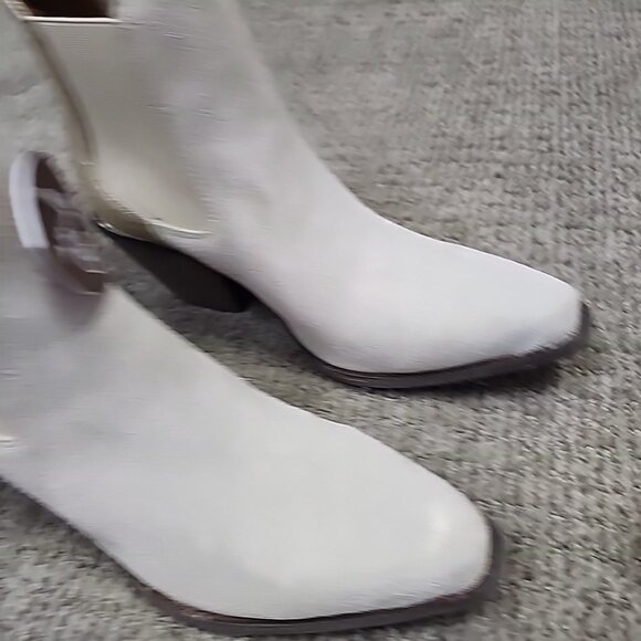 Ariat Boots Bradley Snip Toe Suede Women's Size 6.5B New - Picture 8 of 11